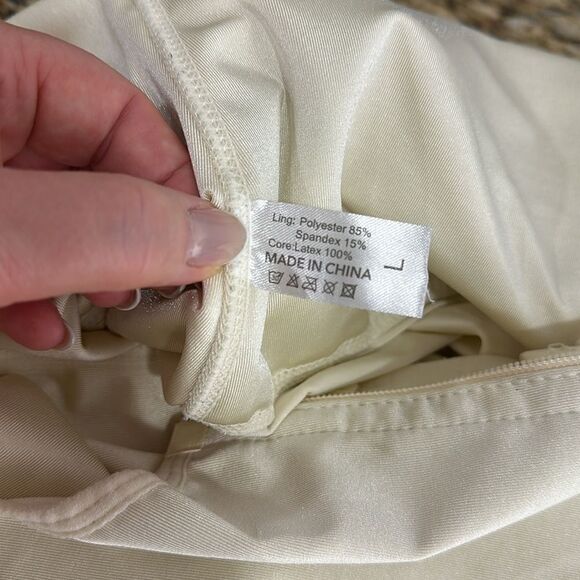 Bodysuit Shapewear Open Bust In Cream Color Size L - Picture 5 of 5